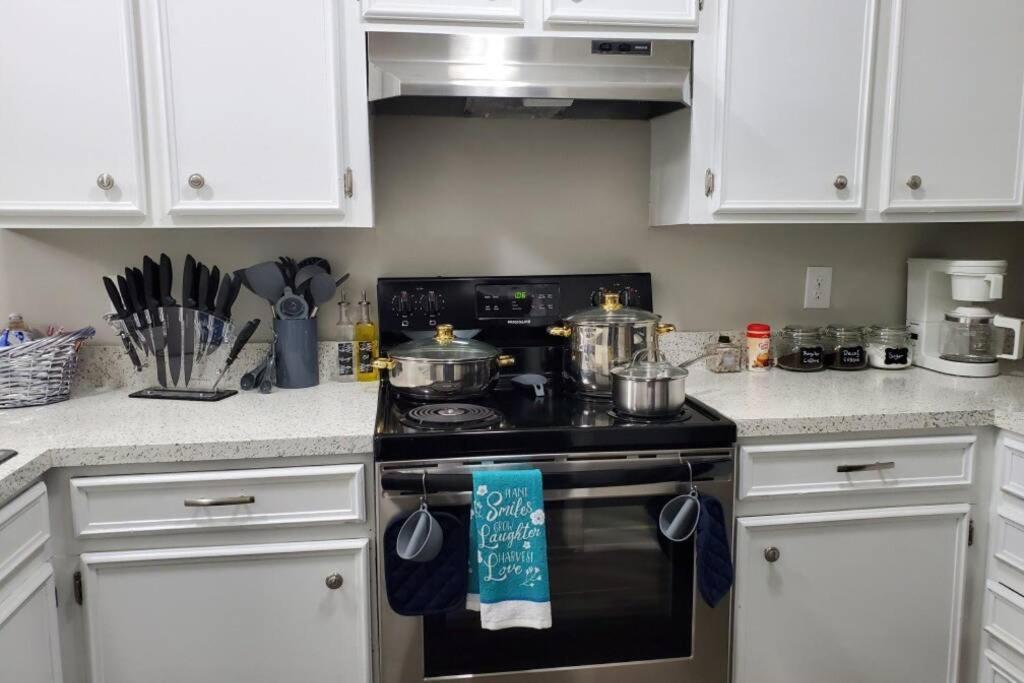 Modern Designer Townhouse 2Br Ideal For Long Stays! ジャクソン エクステリア 写真